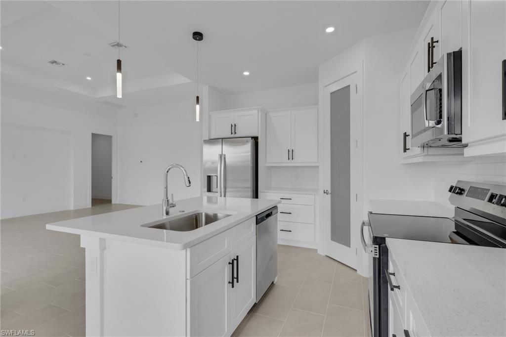 1920 NE 42nd Ter , Cape Coral, FL 33909 Photo