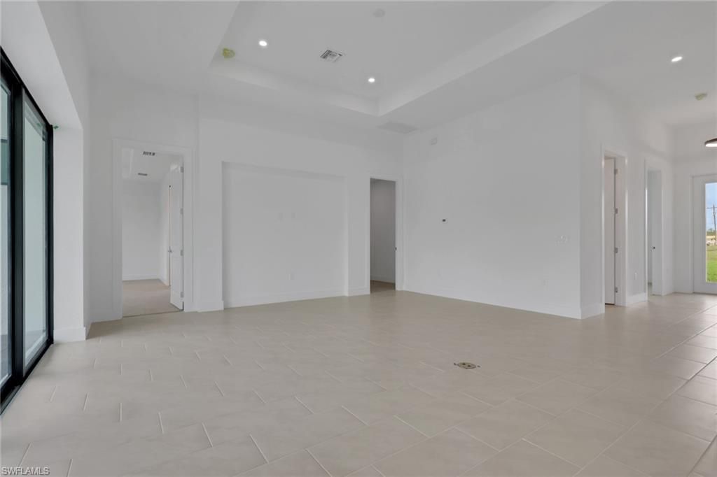 1920 NE 42nd Ter , Cape Coral, FL 33909 Photo
