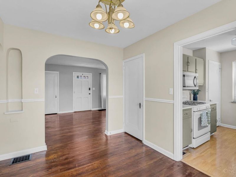 1620 Joseph Court, North College Hill, OH 45231 Photo 7