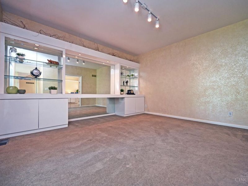 6001 Wilmer Road, Cincinnati, OH 45247 Photo 22