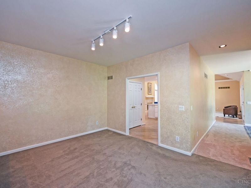 6001 Wilmer Road, Cincinnati, OH 45247 Photo 24