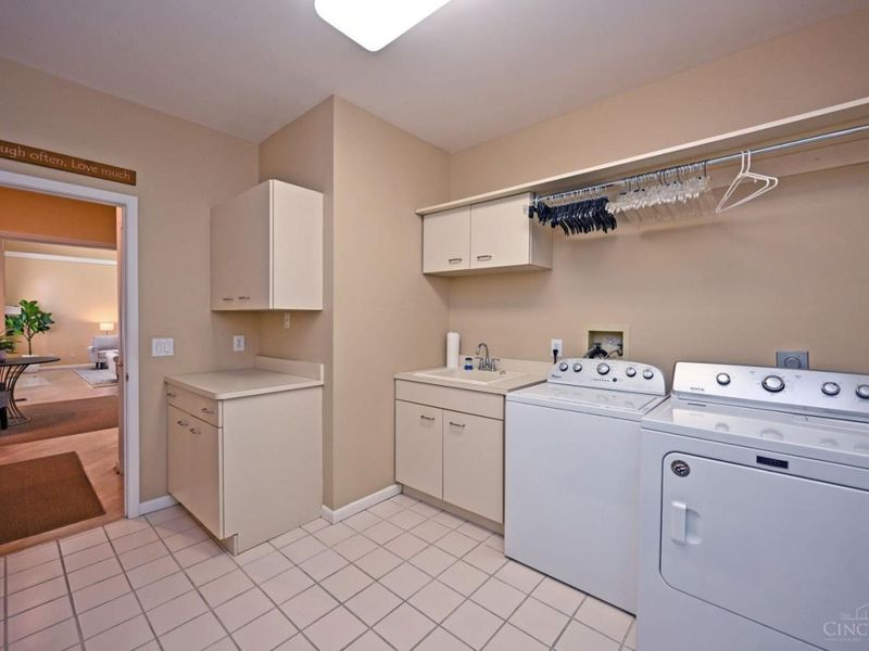 6001 Wilmer Road, Cincinnati, OH 45247 Photo 42