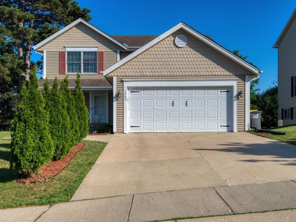 1005 Dresser AVENUE, Waukesha, WI 53188