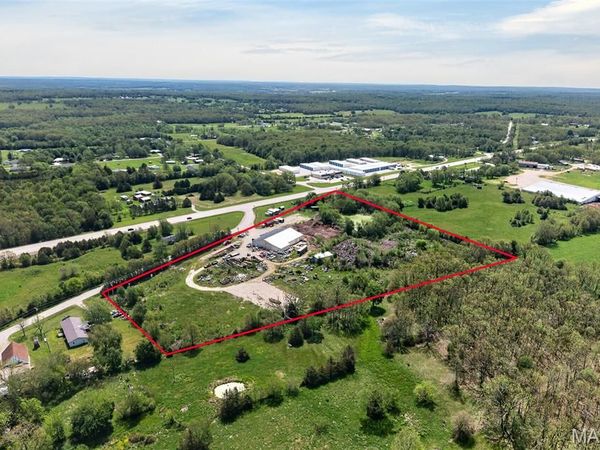 30841 Old Highway 5 , Lebanon, MO 65536