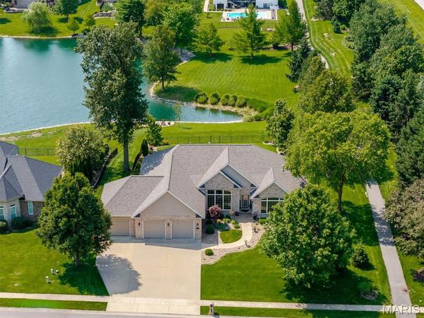 8402 Braeswood Estates Drive , O'Fallon, IL 62269