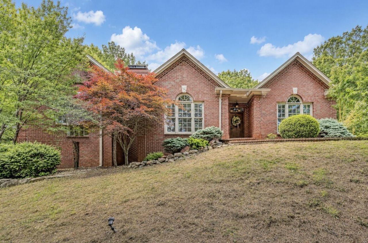 8214 Winterwood Trl, Roanoke, VA 24018 Main Photo