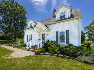 425 Elizaville Avenue, Flemingsburg, KY 41041
