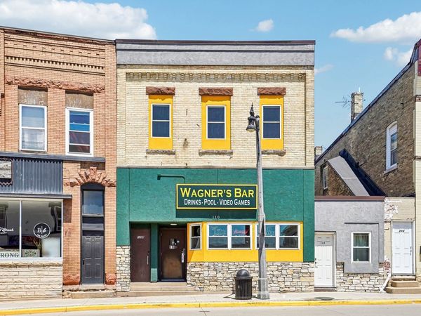 108 110 112 E Main Street, Sun Prairie, WI 53590