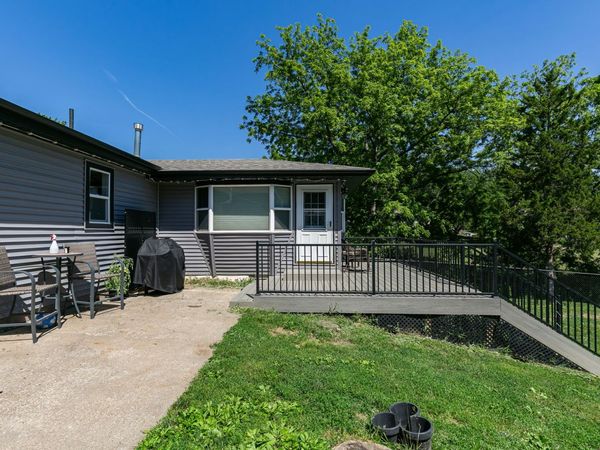 221 W Meuse Street, Blue Grass, IA 52726
