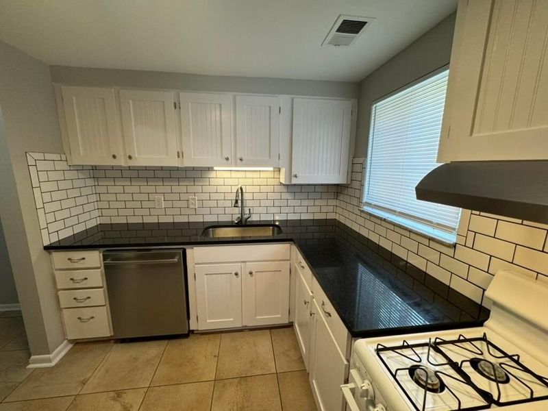 1660 N 4th Street , Columbus, OH 43201 Photo 73