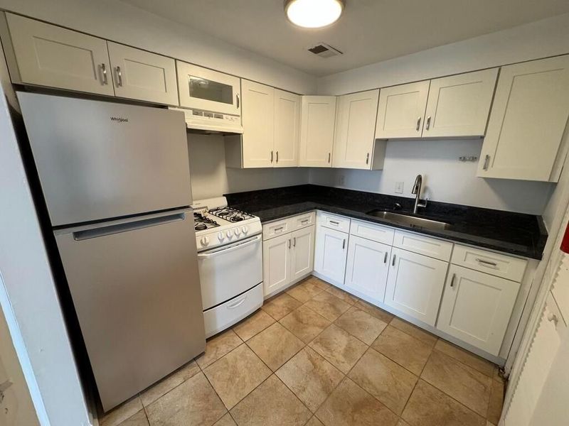 1660 N 4th Street , Columbus, OH 43201 Photo 8