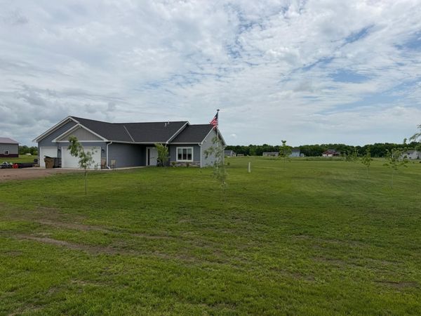 8594 Dolphin Road , Princeton, MN 55371