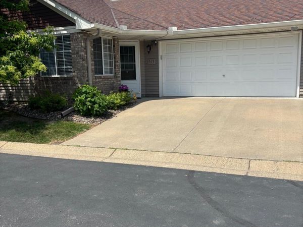 515 Lovell Avenue, Roseville, MN 55113