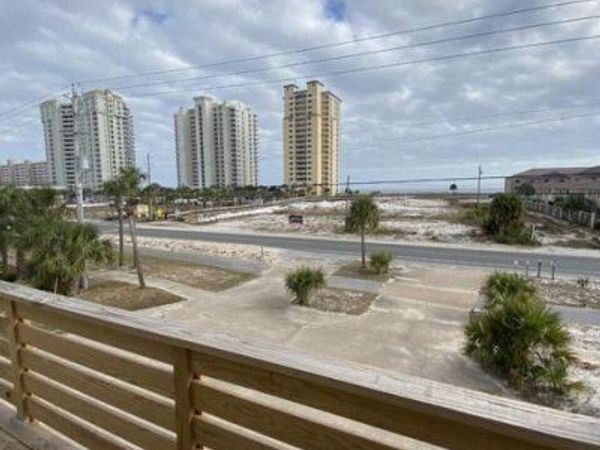 8468 Gulf Boulevard, Unit 2 & 3, Navarre, FL 32566