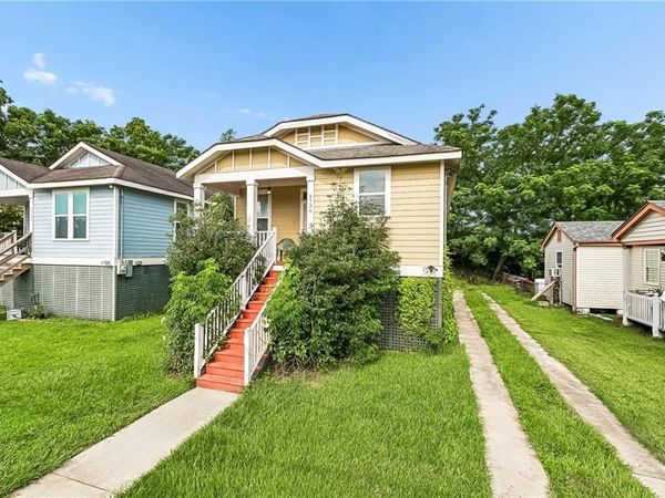 5736 WICKFIELD Drive , New Orleans, LA 70122