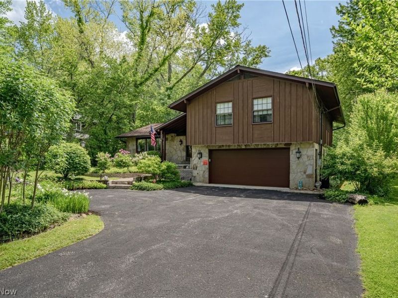 31915 Center Ridge Road , North Ridgeville, OH 44039 Photo 2
