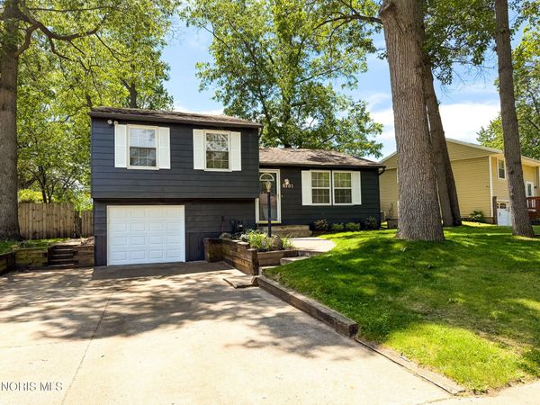 6701 Burnham Green Road , Toledo, OH 43615