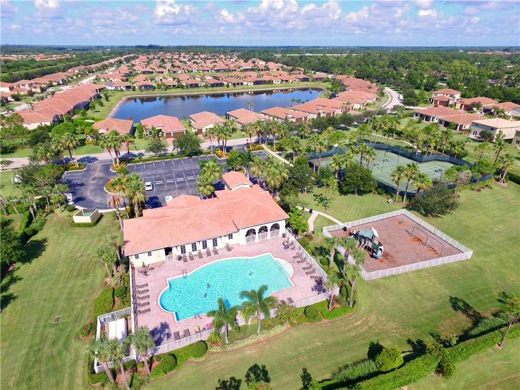 4185 55th Street, Vero Beach, FL 32967 Photo