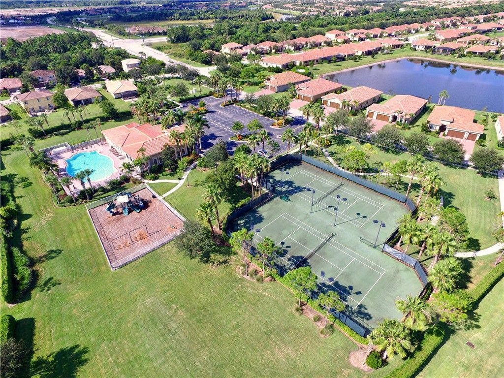 4185 55th Street, Vero Beach, FL 32967 Photo