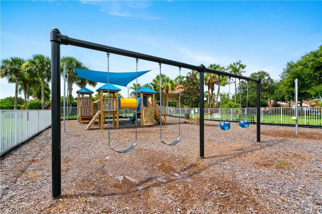 4185 55th Street, Vero Beach, FL 32967 Photo