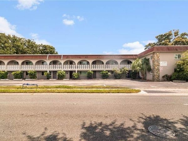 5900 22ND AVENUE N, Unit 8, ST PETERSBURG, FL 33710