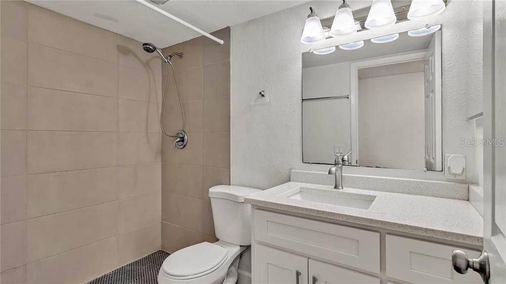 5900 22nd Avenue N, Unit 8, Saint Petersburg, FL 33710 Photo