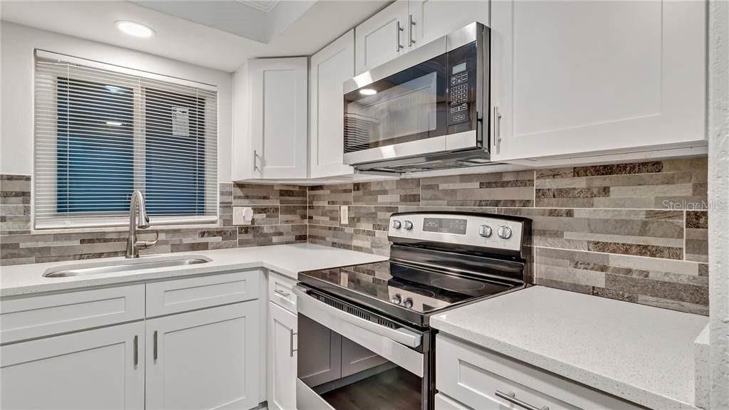 5900 22nd Avenue N, Unit 8, Saint Petersburg, FL 33710 Photo