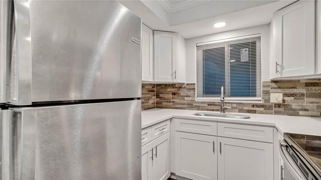 5900 22nd Avenue N, Unit 8, Saint Petersburg, FL 33710 Photo