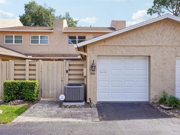 892 PARK LAKE CIRCLE, Unit 69, MAITLAND, FL 32751