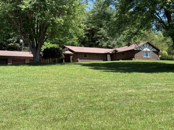 192 state route 3308 , South Shore, KY 41175