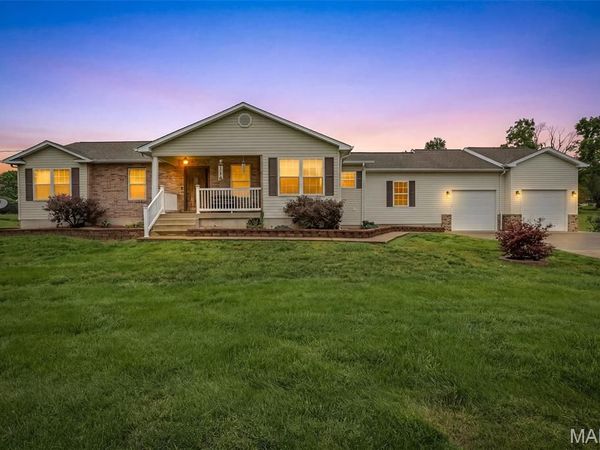 1124 Riverwoods Drive , Desloge, MO 63628