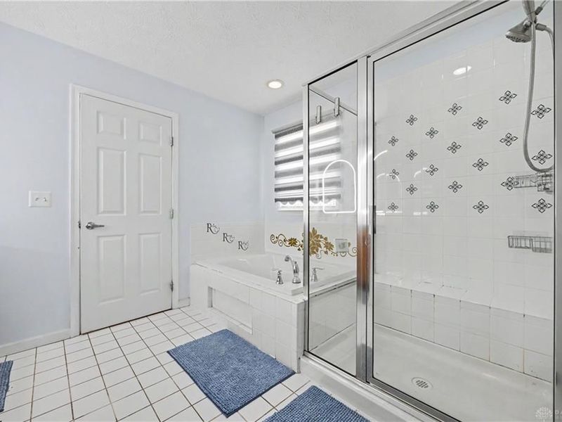 7116 Bluestream Drive, Tipp City, OH 45371 Photo 37