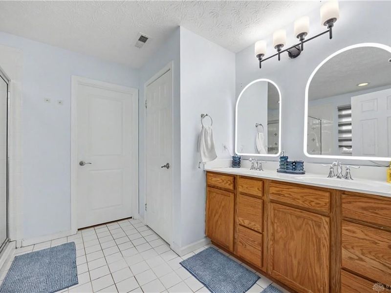 7116 Bluestream Drive, Tipp City, OH 45371 Photo 39