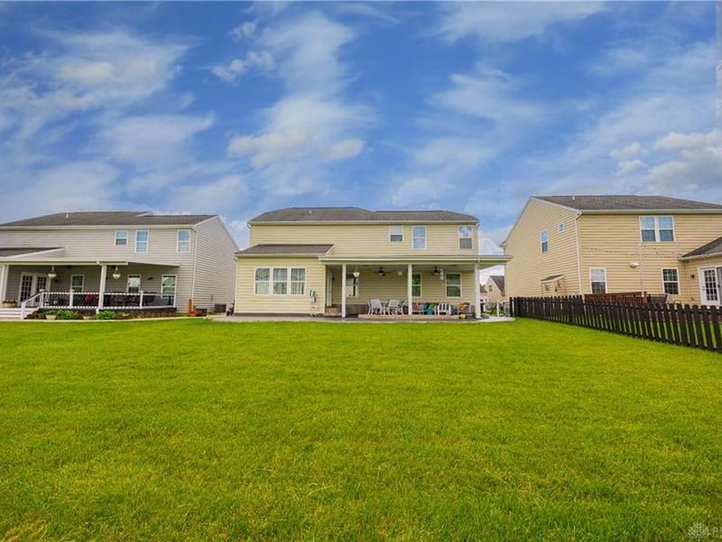7116 Bluestream Drive, Tipp City, OH 45371 Photo 5