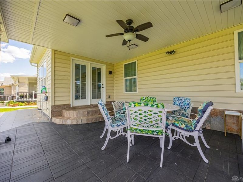 7116 Bluestream Drive, Tipp City, OH 45371 Photo 70