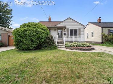 19304 Connecticut Street, Roseville, MI 48066