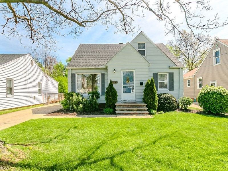 1297 Lander Road , Mayfield Heights, OH 44124 Photo 2