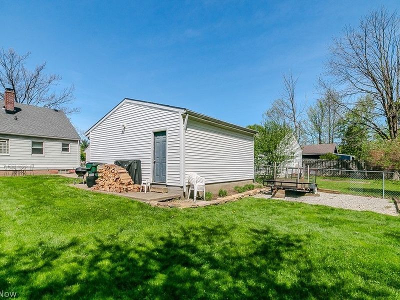 1297 Lander Road , Mayfield Heights, OH 44124 Photo 9