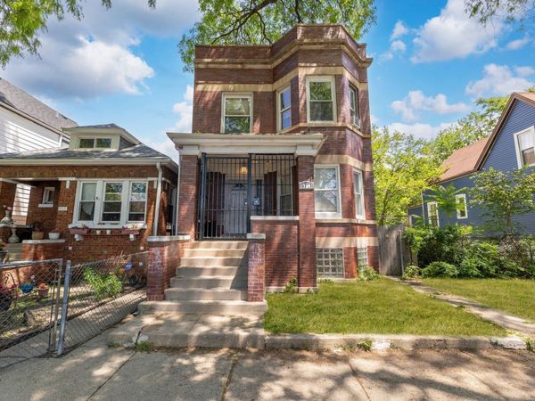 5721 S Hermitage Avenue , Chicago, IL 60636