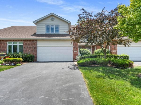 10711 Canterbury Drive , Mokena, IL 60448