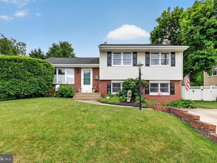 21 Bonnie Rae Drive, Hamilton, NJ 08620 Main Photo