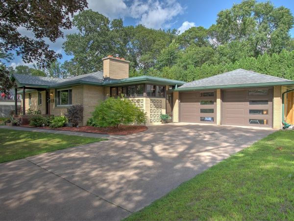 2850 Holly Street S, Cambridge, MN 55008