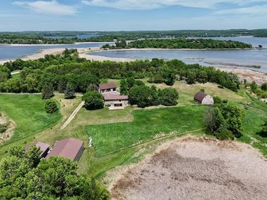 44662 County Highway 31 , Pelican Rapids, MN 56572