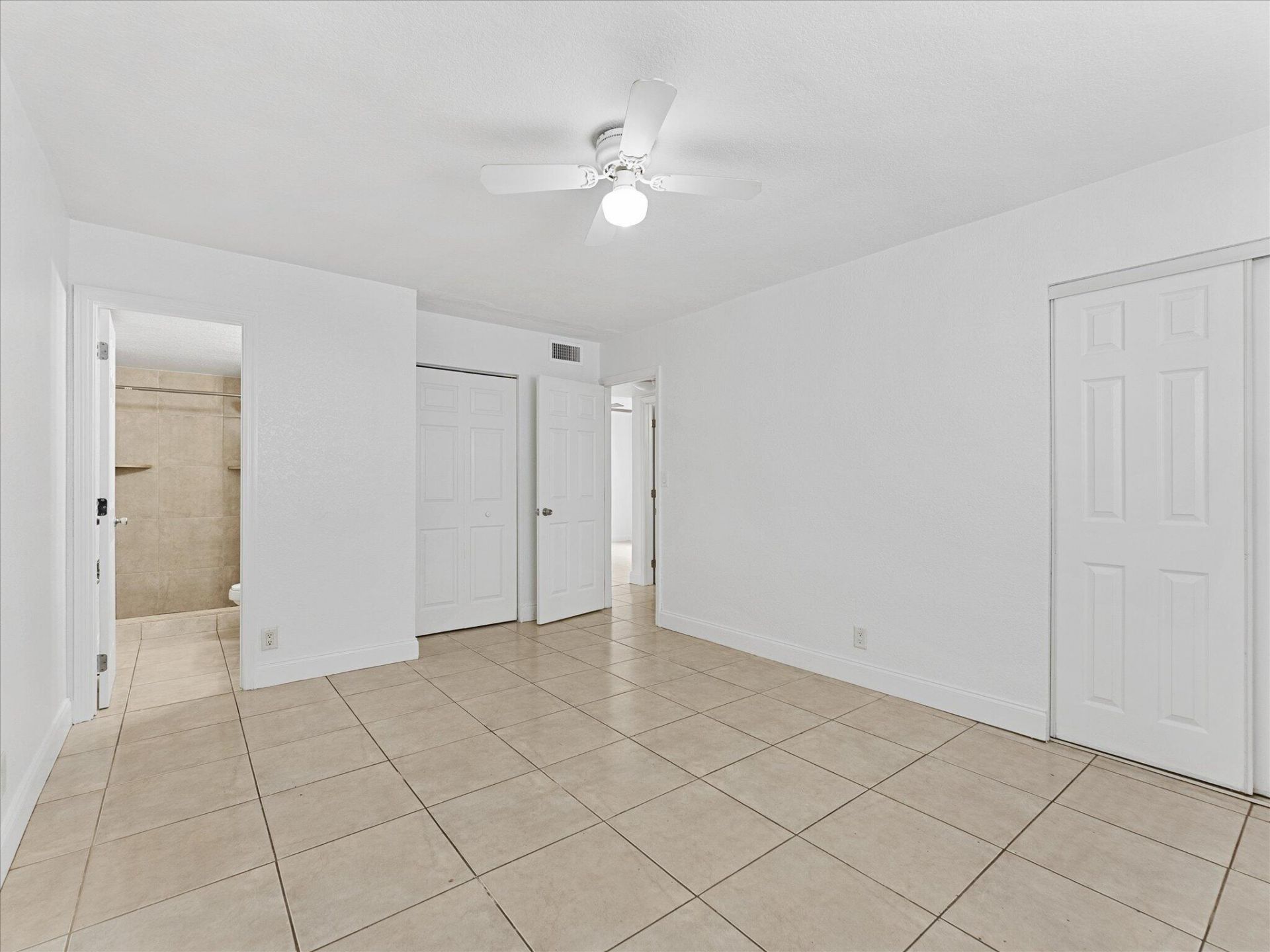 241 SE 9th Avenue, Unit 104, Pompano Beach, FL 33060 Photo