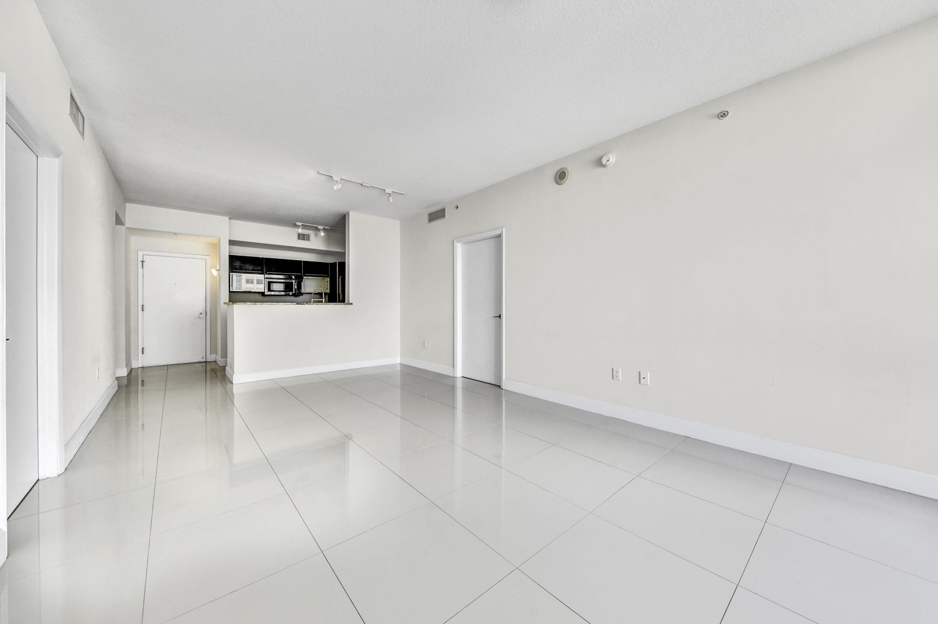 550 Okeechobee Boulevard, Unit 1404, West Palm Beach, FL 33401 Photo