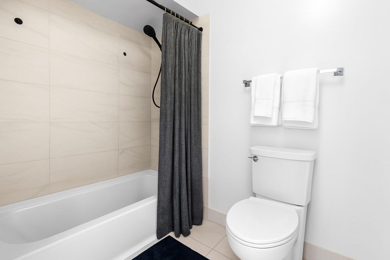 9 Atrium Circle, Unit A, Atlantis, FL 33462 Photo
