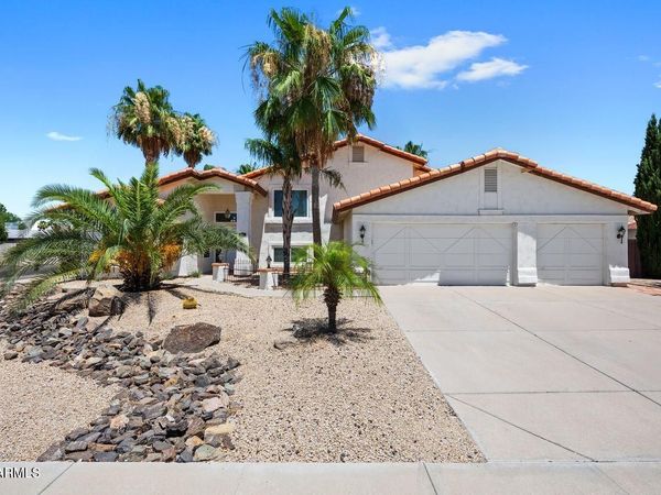 4402 E VISTA Drive, Phoenix, AZ 85032