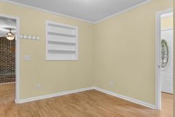 1136 Lakeshore Drive photo 4