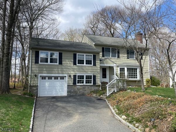 52 Dellwood Avenue, Chatham, NJ 07928