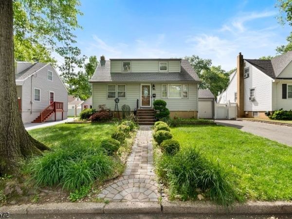 914 Inwood Pl, Rahway, NJ 07065